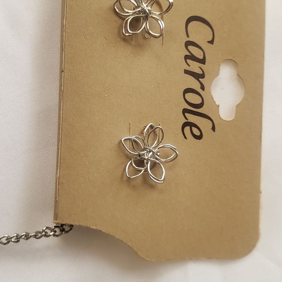 Beautiful necklace set - Picture 3 of 5